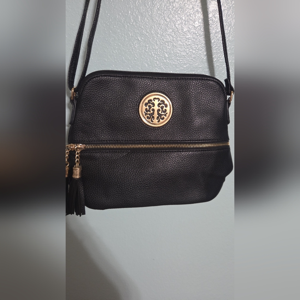 Rebecca & Rifka Black Faux Leather Crossbody Bag with Gold Accents - Picture 3 of 8